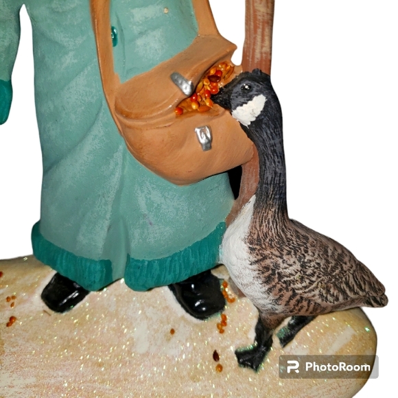 Antique Collection Accents Porcelain/Ceramic Old World Santa Clause Figurine - Picture 5 of 12